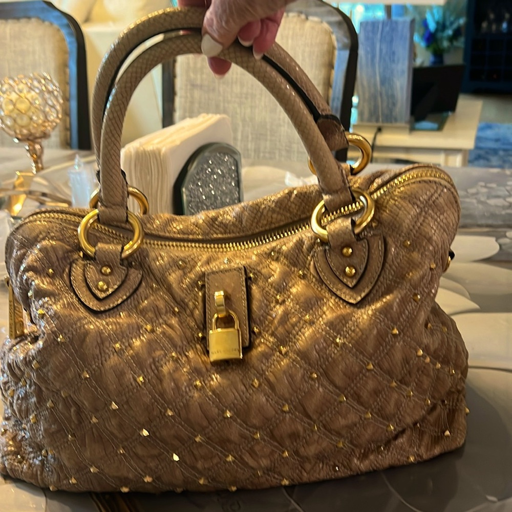 Marc Jacob genuine leather slouch purse. Great condition.
